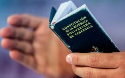 Maduro propone reformar todas las leyes electorales para beneficiar a los consejos comunales