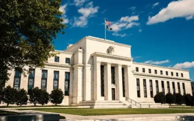Presidente de la Fed reitera que no hay prisa para recortar las tasas de interés